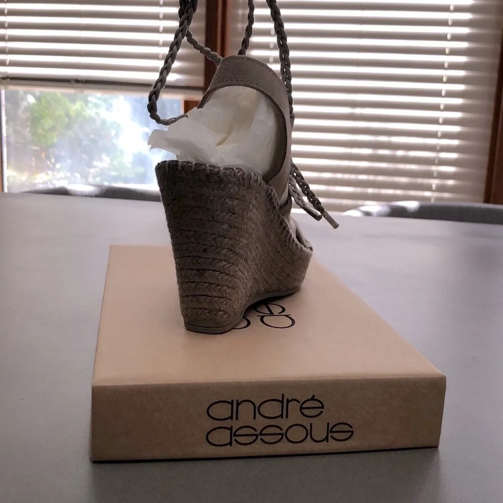 Andre Assous Taupe Suede  Gladiator Espadrilles 7N
